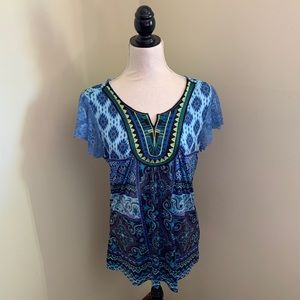 EUC One World top with short lace sleeves